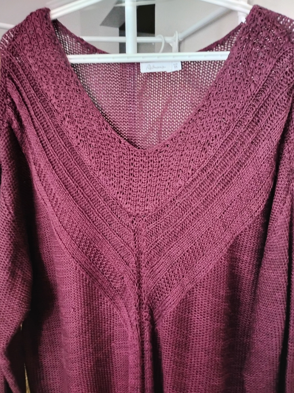Reitmans Women's V-Neck Knit Long Sleeve Sweater in Deep Wine